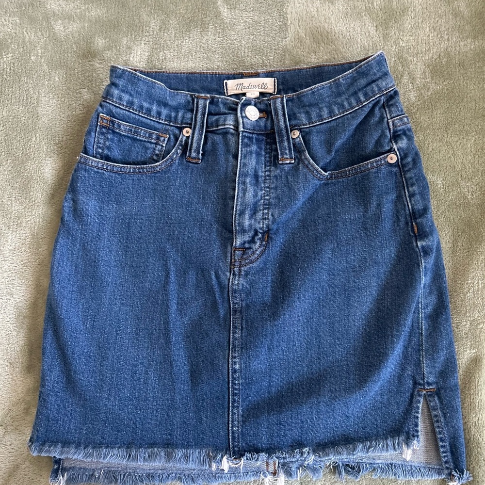 🎁Madewell Denim Mini Skirt: sz: 23
